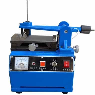 How to use a Pipe coating scratch tester?